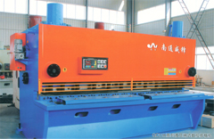 威鋒機(jī)械折彎機(jī)